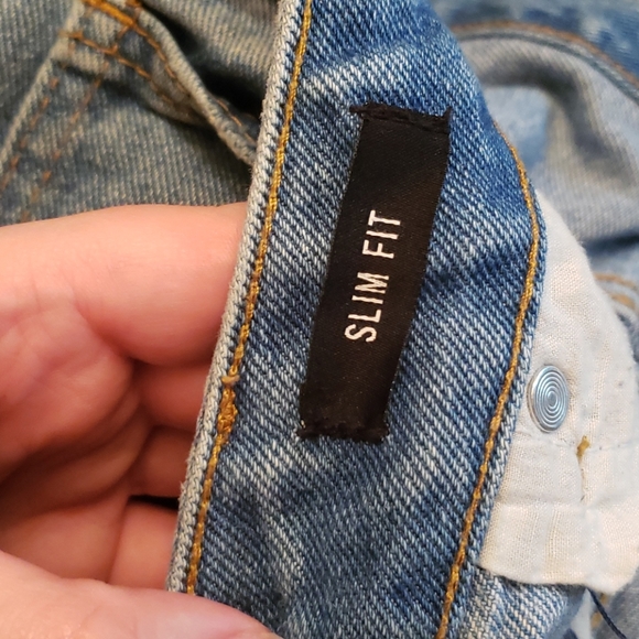 Forever 21 Distressed Jeans Size 34x32 - Picture 9 of 9